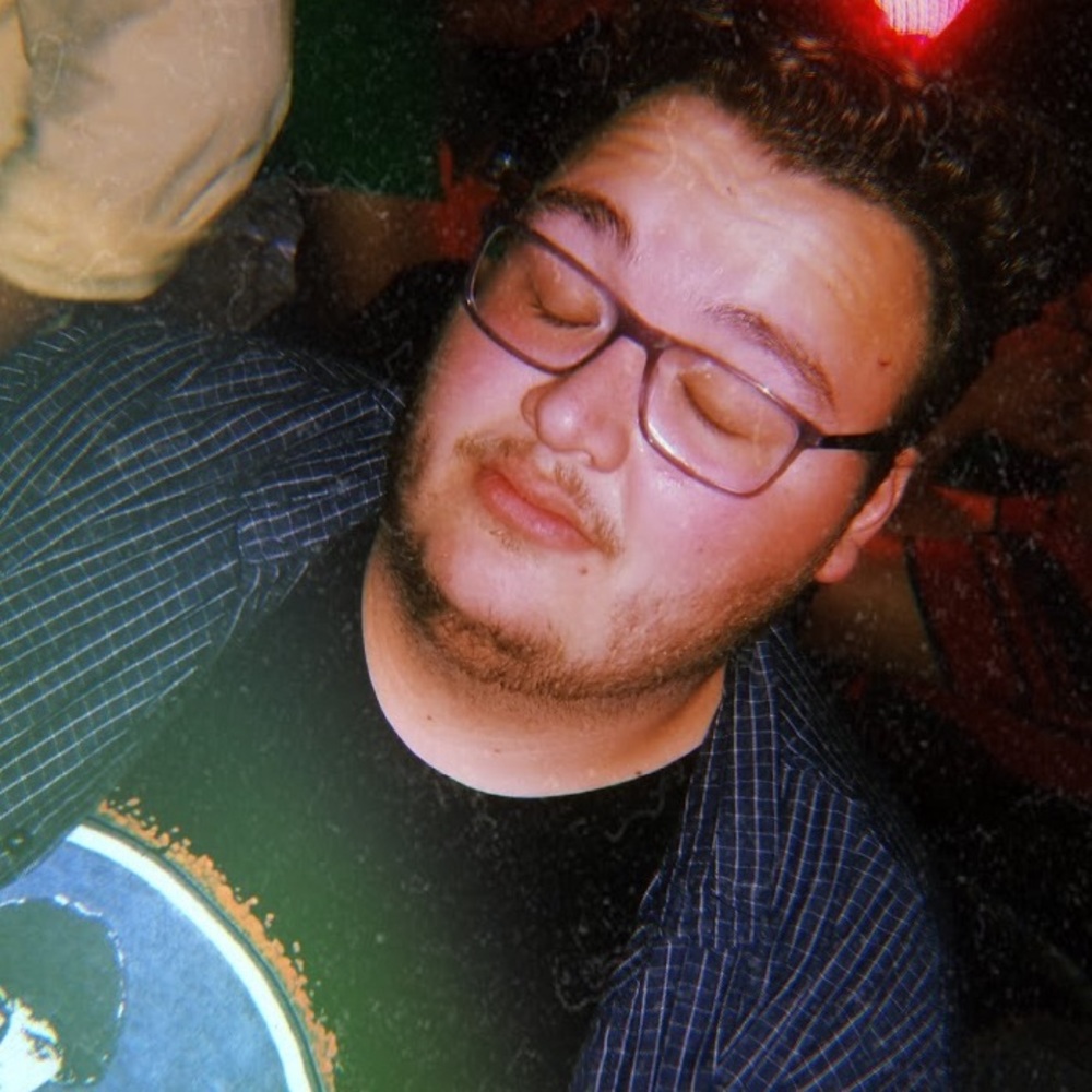 Meet your Posher, Adrian